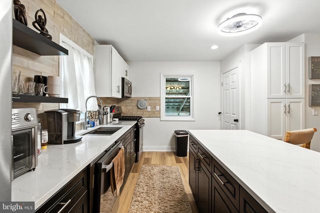 2116 COLUMBIA AVE, Landover, MD 20785