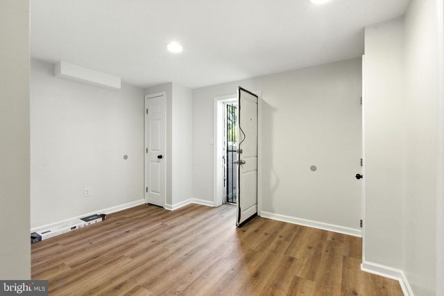 2116 COLUMBIA AVE, Landover, MD 20785