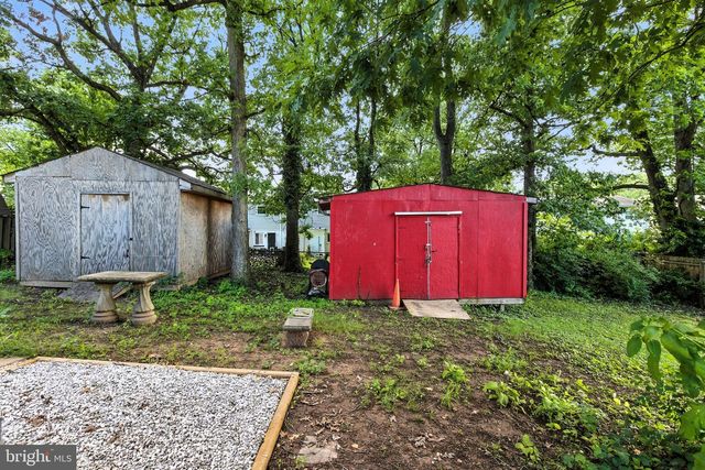 2116 COLUMBIA AVE, Landover, MD 20785