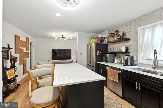 2116 COLUMBIA AVE, Landover, MD 20785