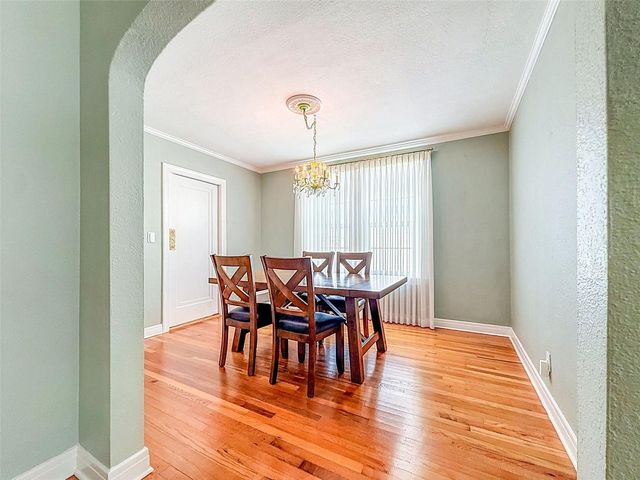 182 29TH AVENUE N, St Petersburg, FL 33704