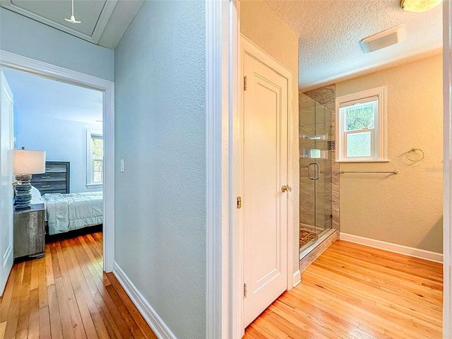 182 29TH AVENUE N, St Petersburg, FL 33704