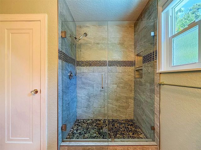 182 29TH AVENUE N, St Petersburg, FL 33704