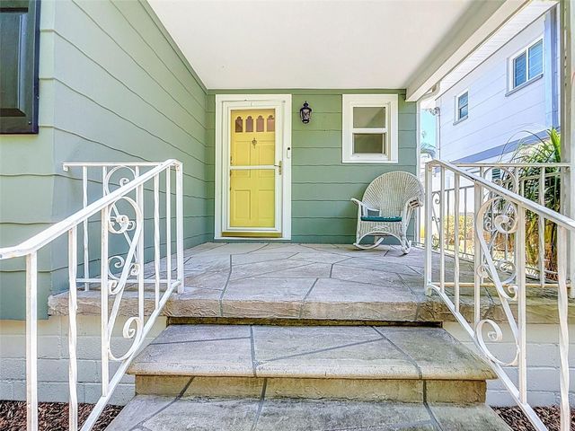 182 29TH AVENUE N, St Petersburg, FL 33704