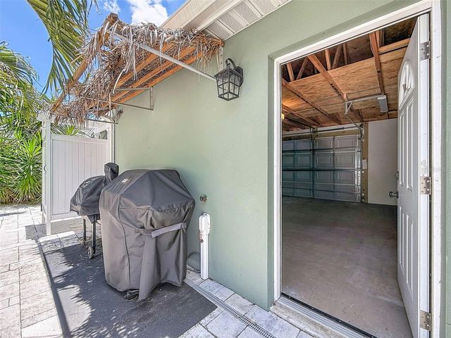 182 29TH AVENUE N, St Petersburg, FL 33704