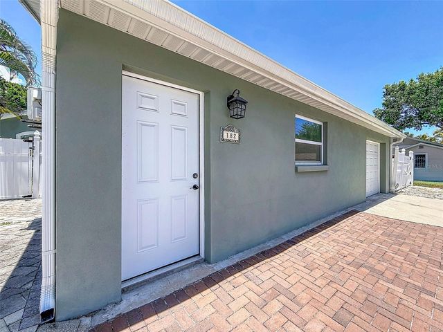 182 29TH AVENUE N, St Petersburg, FL 33704