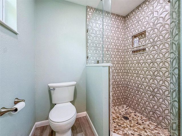 182 29TH AVENUE N, St Petersburg, FL 33704