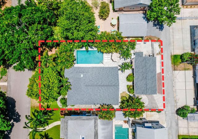 182 29TH AVENUE N, St Petersburg, FL 33704