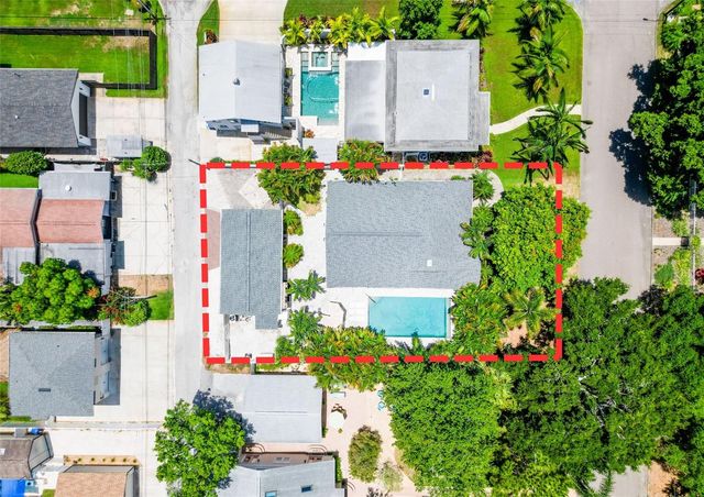 182 29TH AVENUE N, St Petersburg, FL 33704