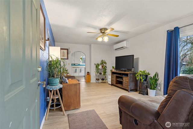 9715 Thurston Lane, Sedro Woolley, WA 98284