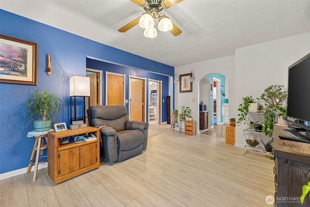 9715 Thurston Lane, Sedro Woolley, WA 98284