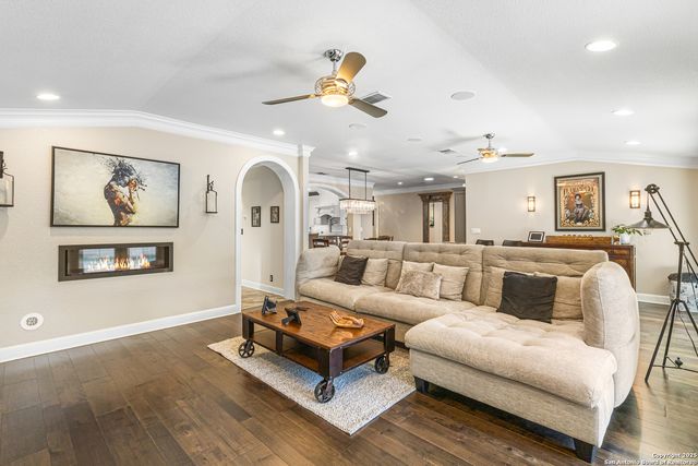 118 Laramie, San Antonio, TX 78209