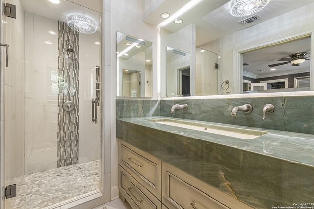 118 Laramie, San Antonio, TX 78209