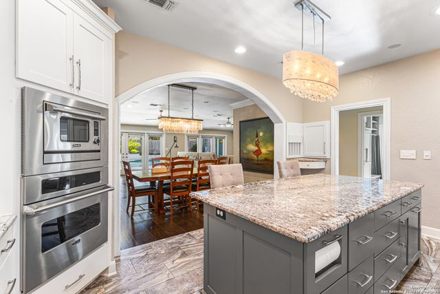 118 Laramie, San Antonio, TX 78209