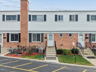 8501 Linder Court, Skokie, IL 60077