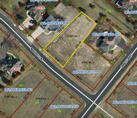 W2426 MARIAH LANE, Oconomowoc, WI 53066