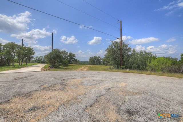 338 Sheridan Drive, Canyon Lake, TX 78133