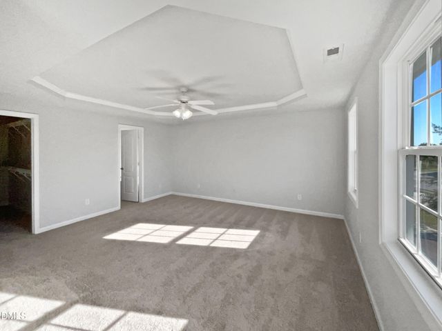 5904 Blue Sky Lane, Hope Mills, NC 28348