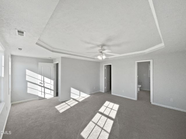 5904 Blue Sky Lane, Hope Mills, NC 28348