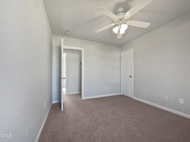 5904 Blue Sky Lane, Hope Mills, NC 28348