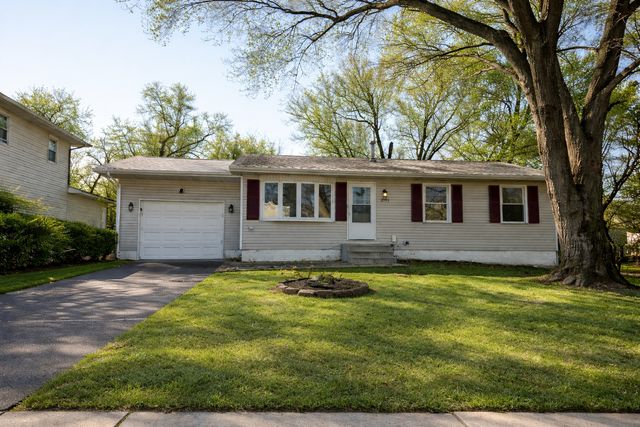 2501 W 57th Street, Davenport, IA 52806