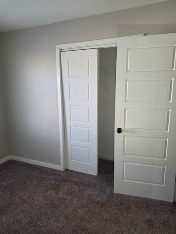 2501 W 57th Street, Davenport, IA 52806