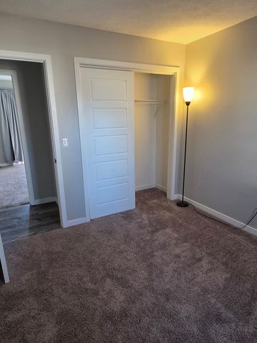 2501 W 57th Street, Davenport, IA 52806