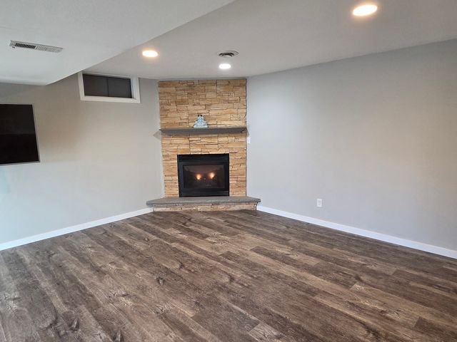 2501 W 57th Street, Davenport, IA 52806