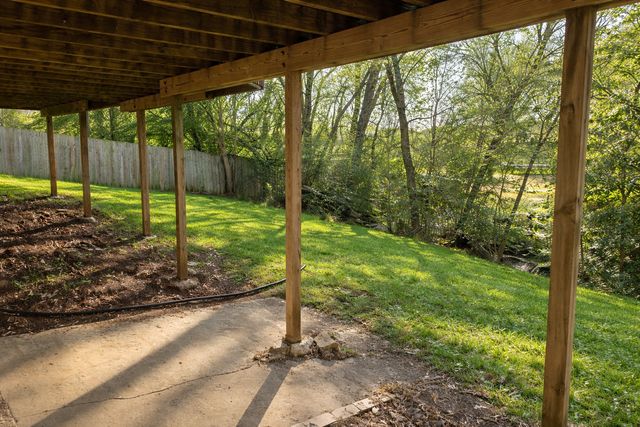 2501 W 57th Street, Davenport, IA 52806