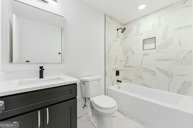 921 Hall Street, Atlanta, GA 30318