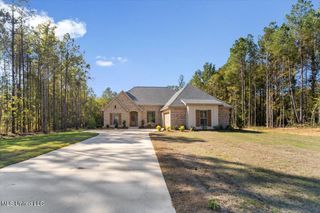 143 Ashwood Lane, Mendenhall, MS 39114