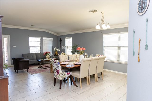 16715 Bending Creek Ln, Friendswood, TX 77546