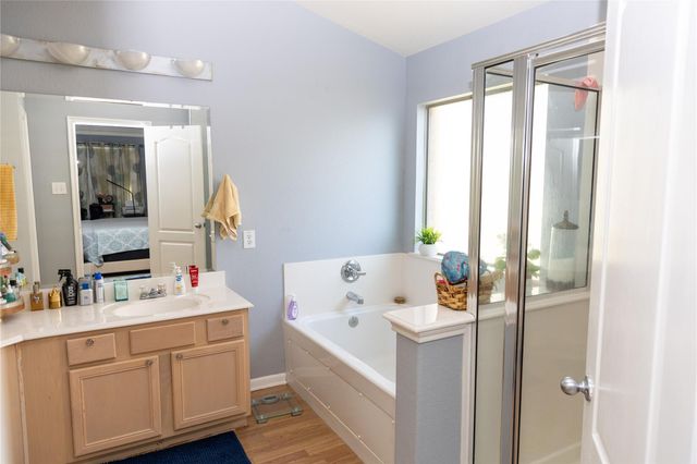 16715 Bending Creek Ln, Friendswood, TX 77546