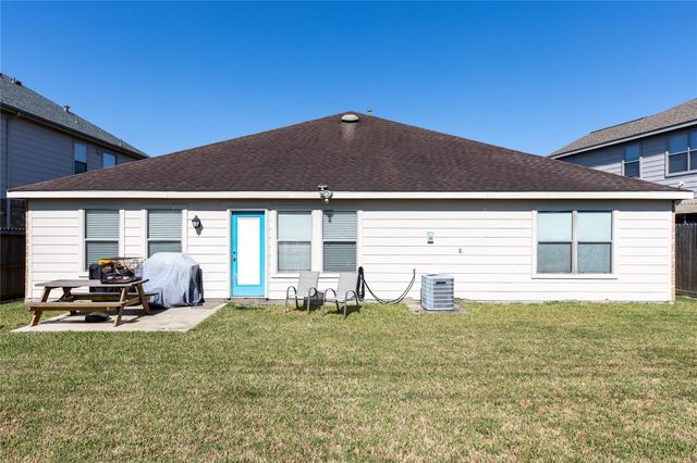 16715 Bending Creek Ln, Friendswood, TX 77546