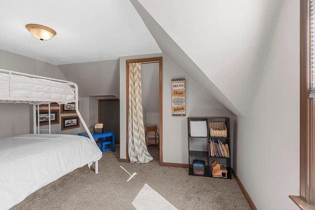 730 W OKLAHOMA STREET, Appleton, WI 54914