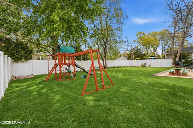 330 Hulse Avenue, Brick, NJ 08724
