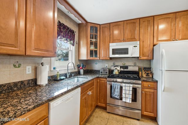 330 Hulse Avenue, Brick, NJ 08724