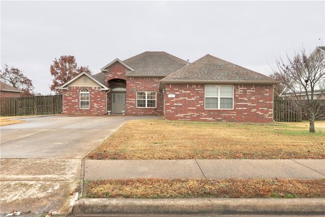 400 McKissic Spring Road, Centerton, AR 72719