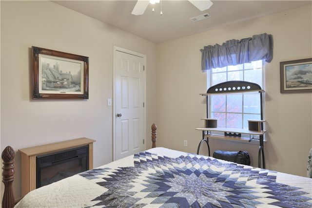 400 McKissic Spring Road, Centerton, AR 72719