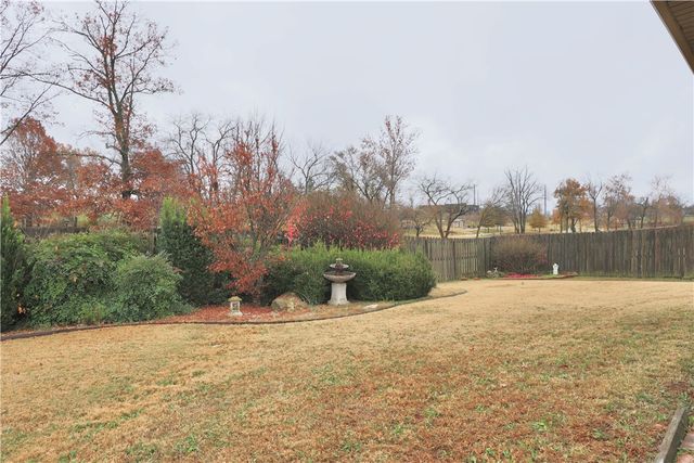 400 McKissic Spring Road, Centerton, AR 72719