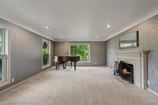1381 Echo Lane, Bloomfield Hills, MI 48302