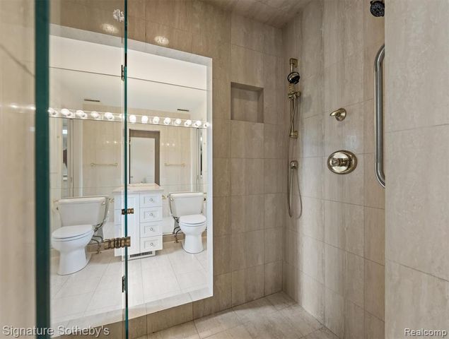 1381 Echo Lane, Bloomfield Hills, MI 48302