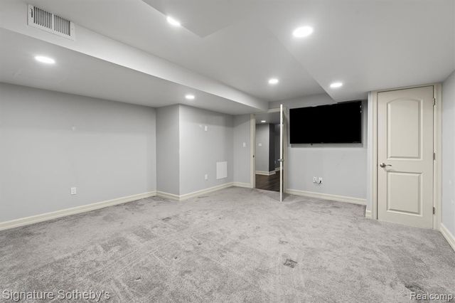 1381 Echo Lane, Bloomfield Hills, MI 48302