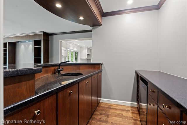 1381 Echo Lane, Bloomfield Hills, MI 48302