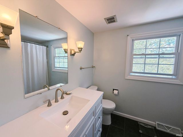 4520 E Cambridge Court, Bloomington, IN 47408