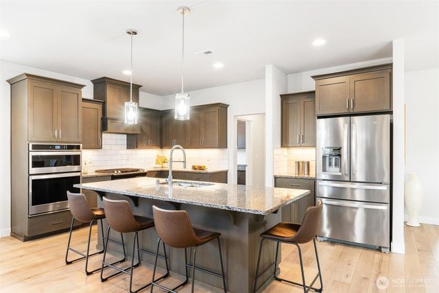 33533 Juniper Avenue SE, Black Diamond, WA 98010