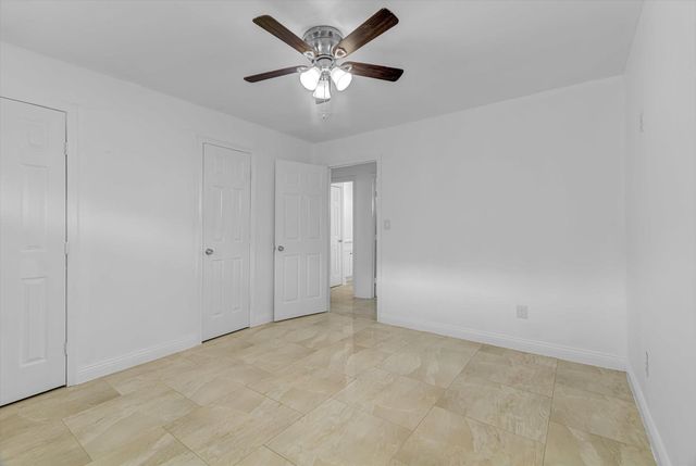 3655 Seabrook Street, Houston, TX 77021