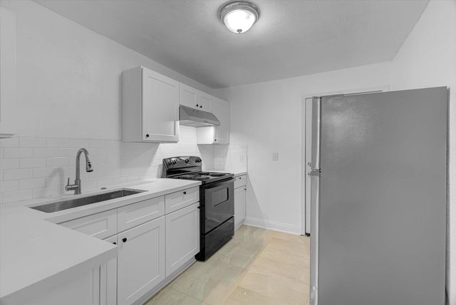 3655 Seabrook Street, Houston, TX 77021