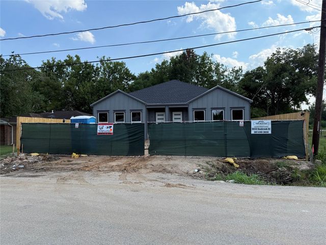 3655 Seabrook Street, Houston, TX 77021