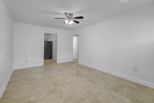 3655 Seabrook Street, Houston, TX 77021